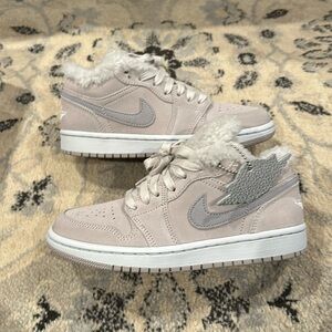 Jordan 1 Low women’s